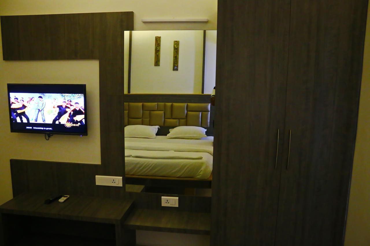 Hotel Sivaranjani Ероде Екстер'єр фото