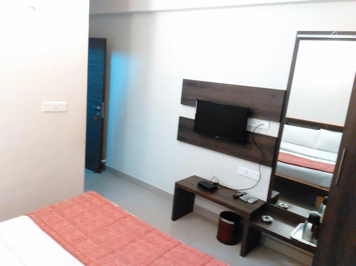 Hotel Sivaranjani Ероде Екстер'єр фото