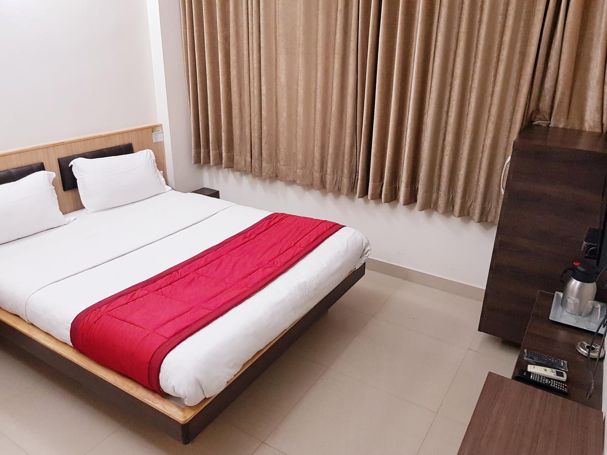 Hotel Sivaranjani Ероде Екстер'єр фото